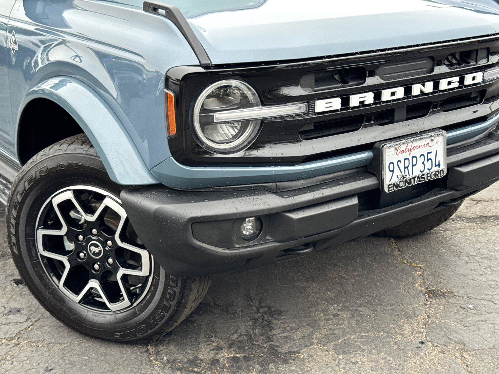 Certified 2025 Ford Bronco Outer Banks AWD/4WD image 3