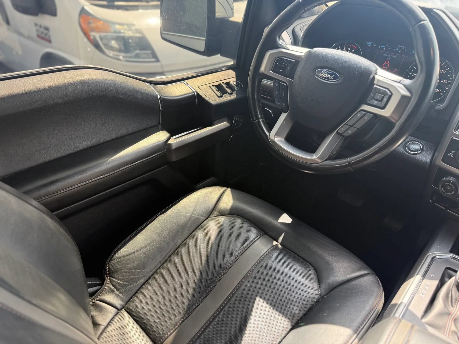 Used 2020 Ford F150 Platinum w/ Equipment Group 701A Luxury AWD/4WD image 18