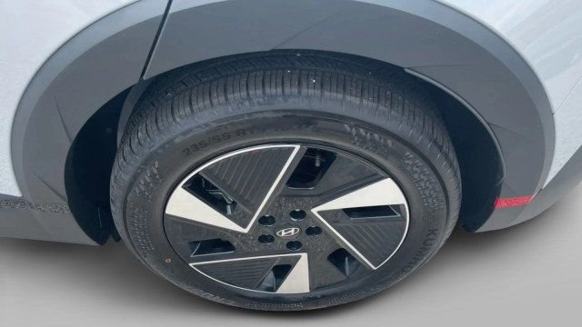 Used 2025 Hyundai Ioniq 5 SEL RWD image 8