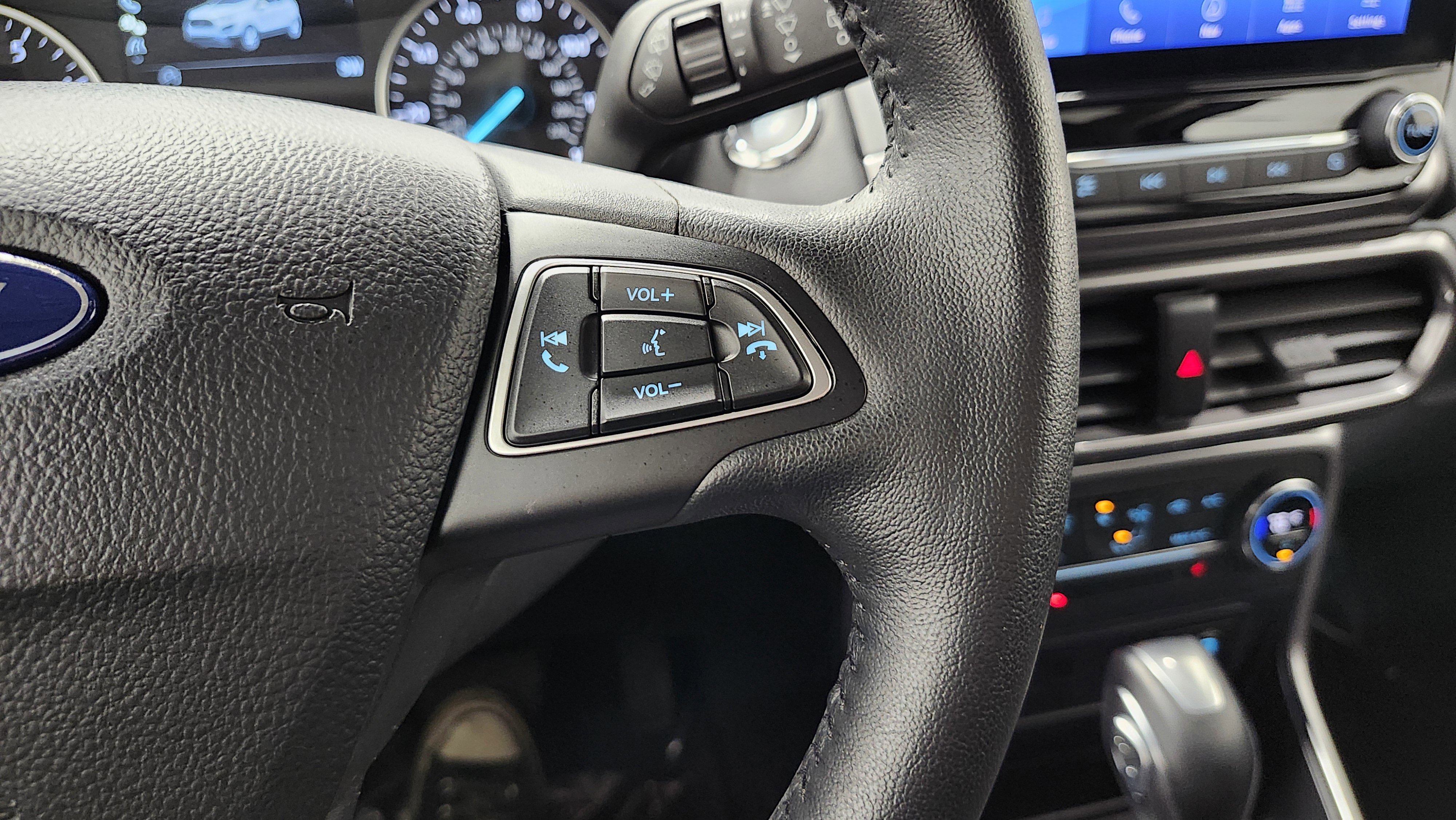 Used 2020 Ford EcoSport SE w/ SE Convenience Package image 34