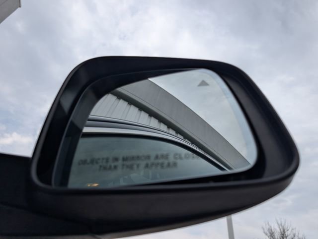 Used 2021 Jeep Grand Cherokee Limited image 32