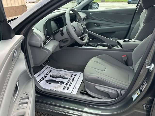 New 2026 Hyundai Elantra Sport image 6