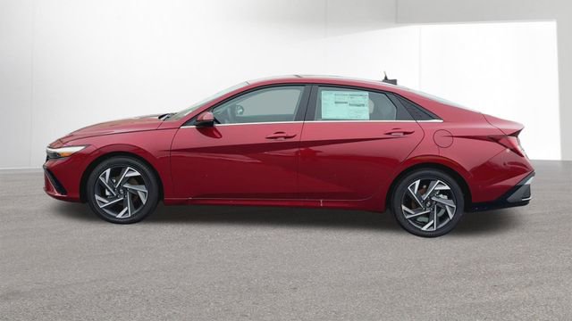 New 2026 Hyundai Elantra Limited image 5
