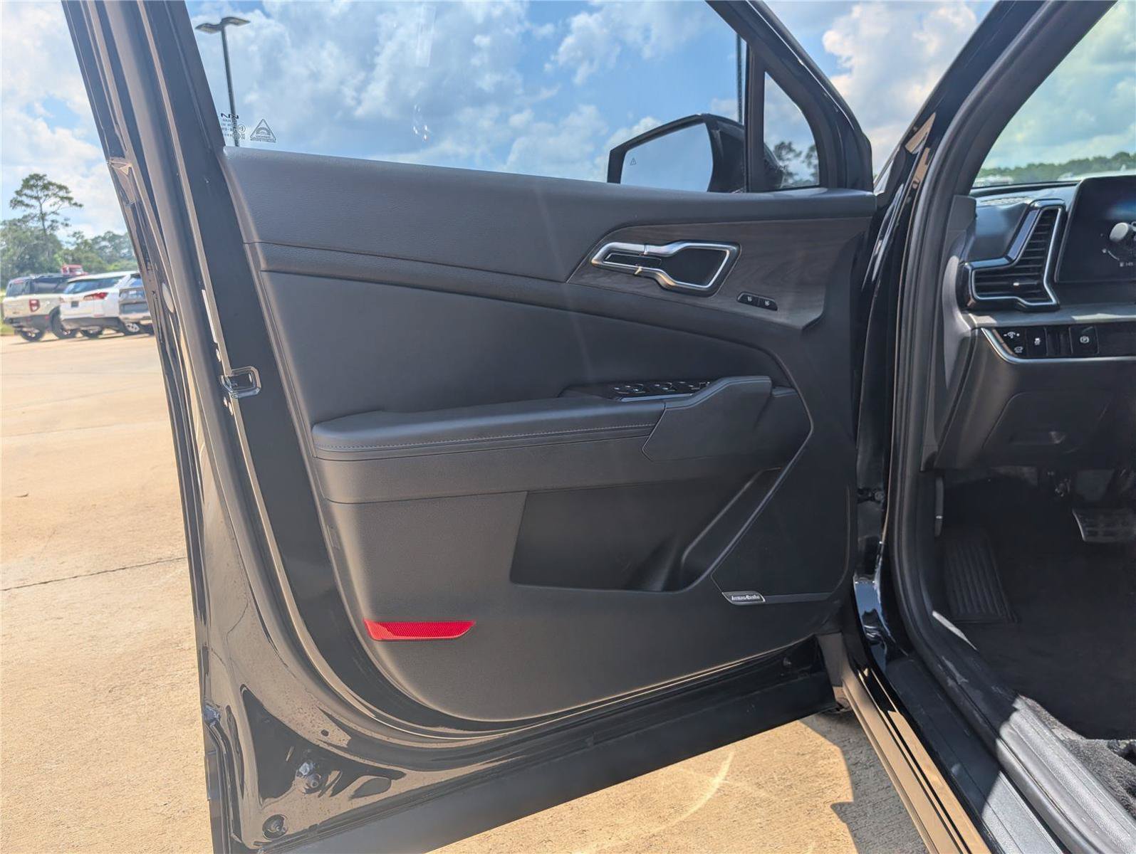 Used 2024 Kia Sportage X-Pro AWD/4WD image 12