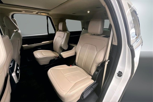 Used 2022 Ford Expedition Limited image 23