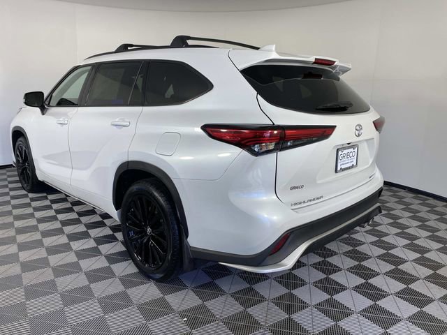 Used 2023 Toyota Highlander XSE AWD/4WD image 6