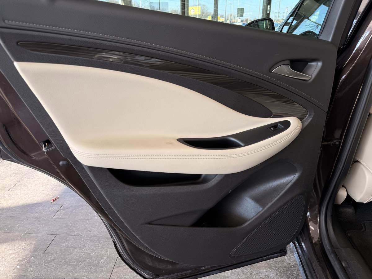 Used 2020 Buick Envision Preferred image 26