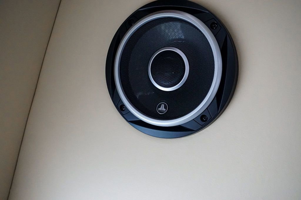 Used 2015 Mercedes-Benz Sprinter 2500 image 49