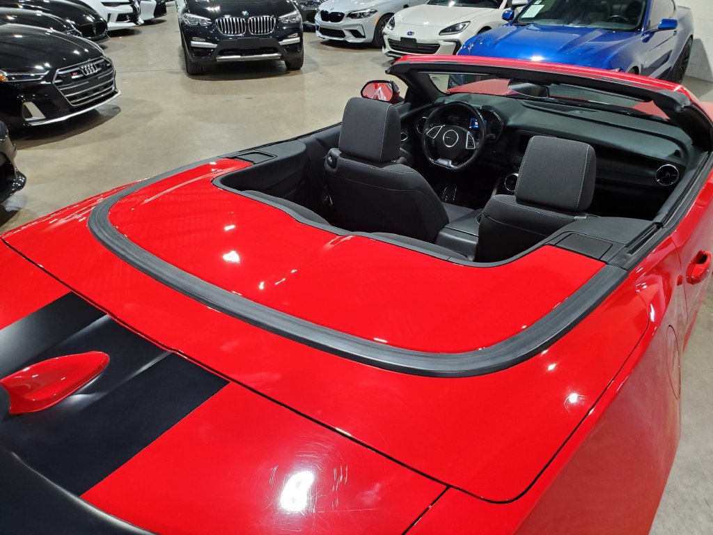 Used 2020 Chevrolet Camaro LT RWD image 38
