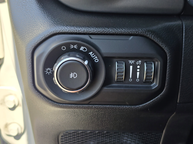 Used 2022 Jeep Wrangler Unlimited Sport AWD/4WD image 28