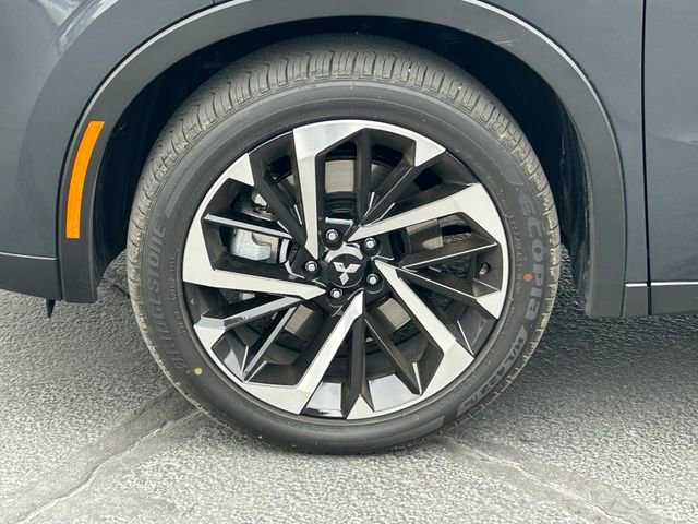 Used 2025 Mitsubishi Outlander SE AWD/4WD image 14