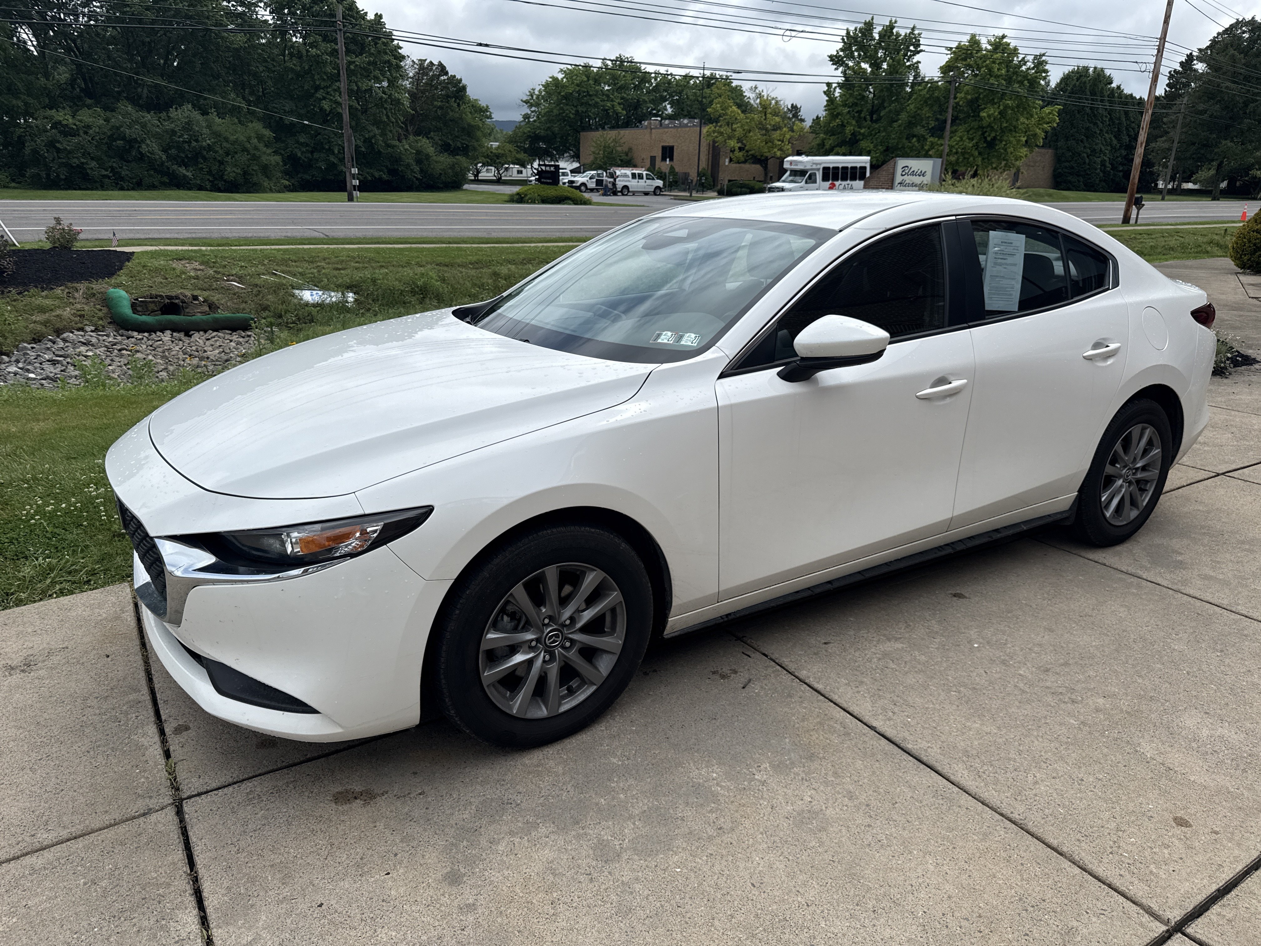 Used 2025 MAZDA MAZDA3 s FWD image 5