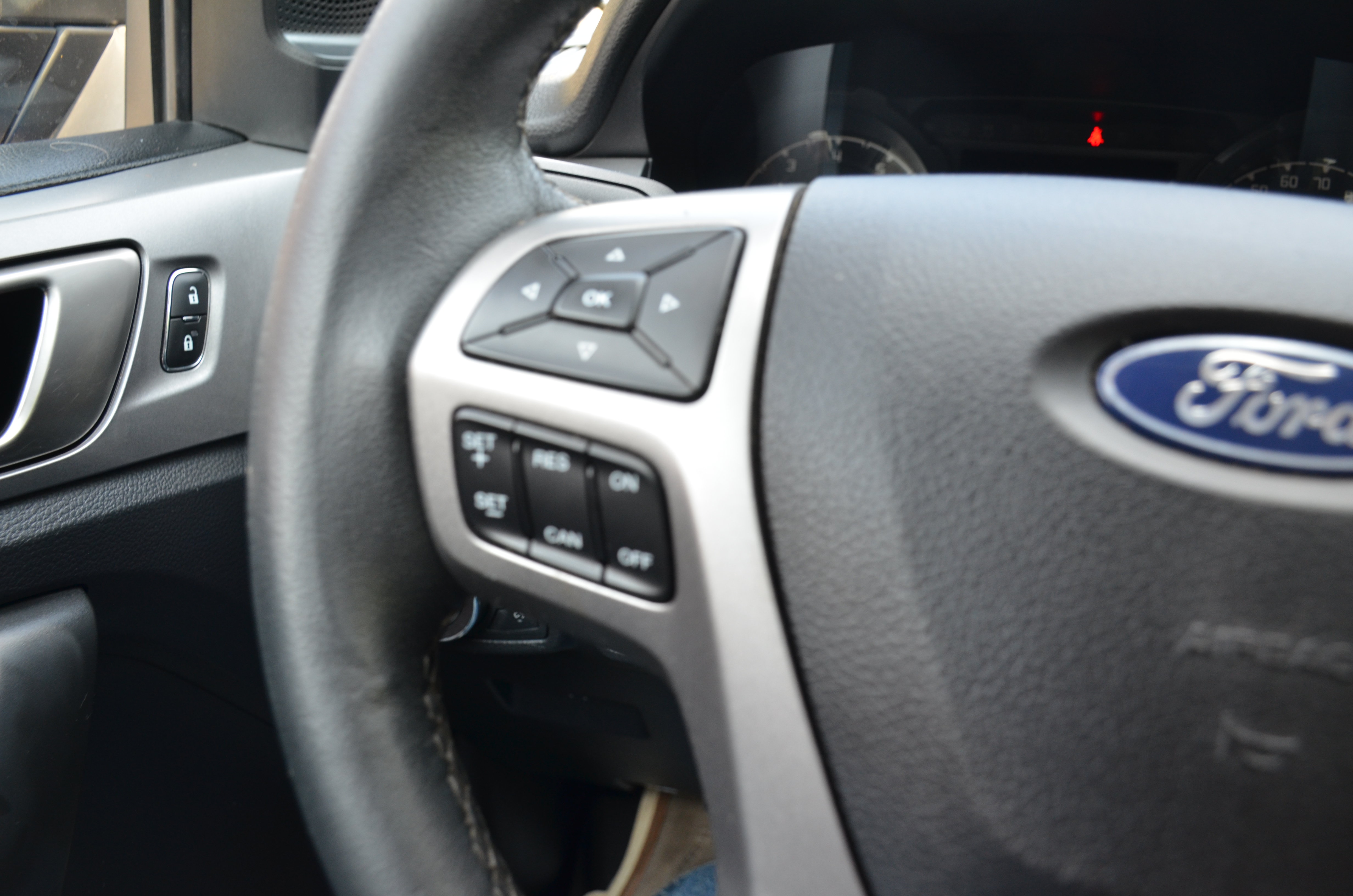 Used 2019 Ford Ranger XLT w/ Equipment Group 301A Mid AWD/4WD image 39