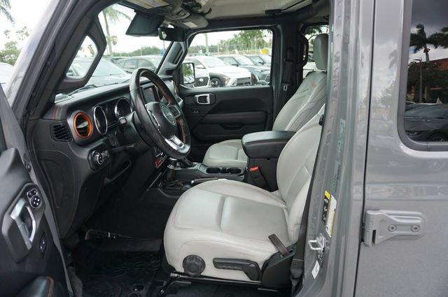 Used 2021 Jeep Gladiator Mojave w/ Dual Top Group AWD/4WD image 18