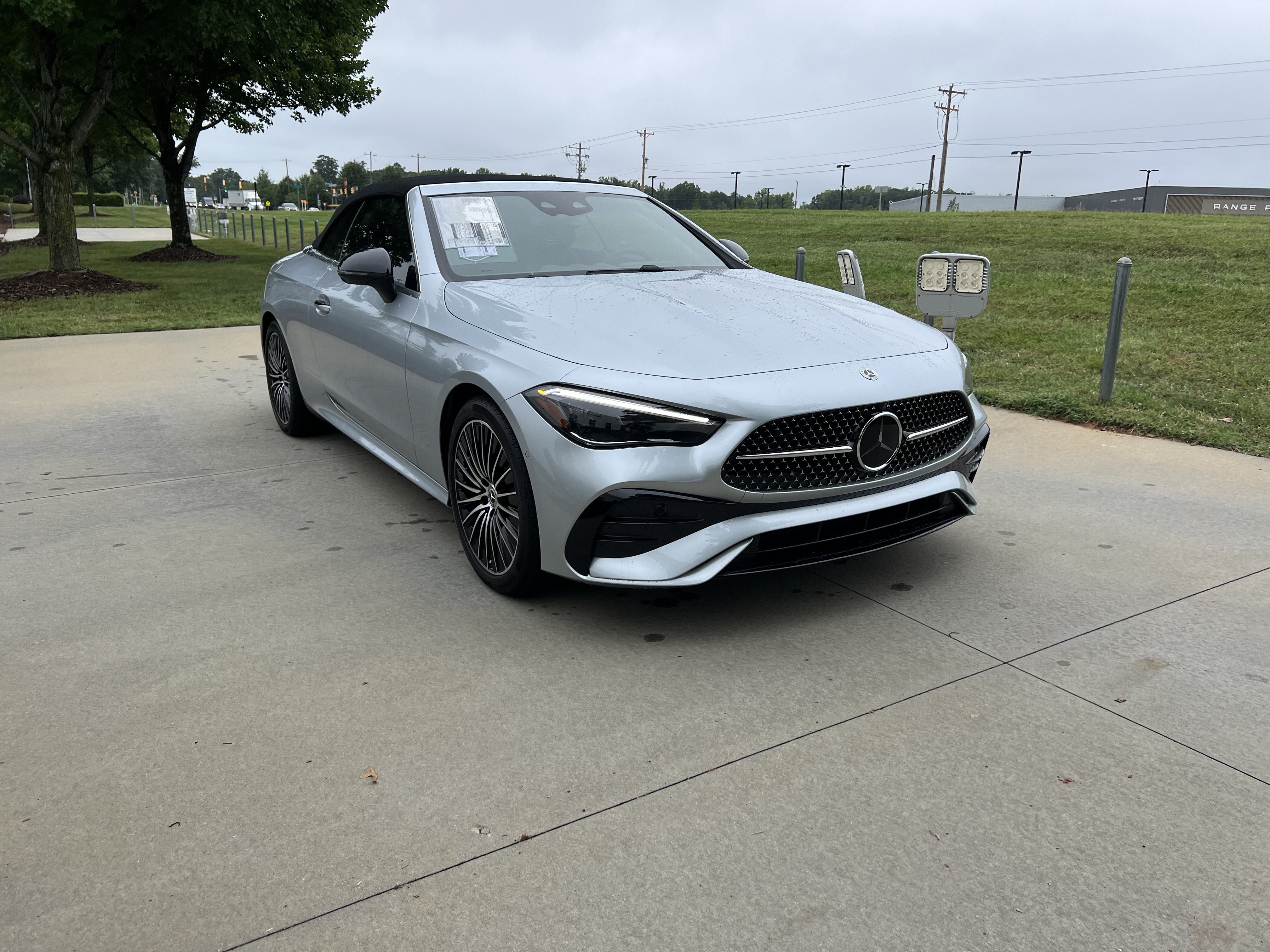New 2027 Mercedes-Benz CLE 300 4MATIC Cabriolet image 2