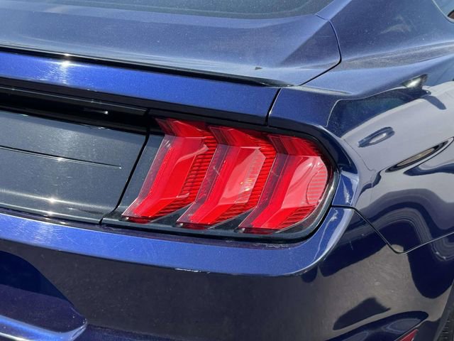 Used 2020 Ford Mustang Coupe w/ Black Accent Package RWD image 12