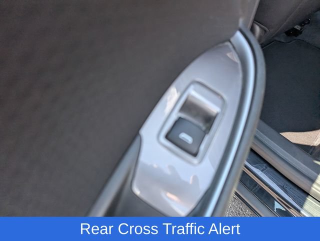 Used 2022 Chevrolet Malibu RS FWD image 12