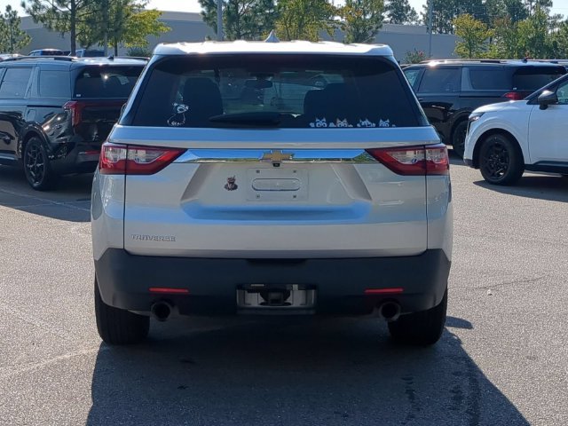 Used 2021 Chevrolet Traverse LS FWD image 4