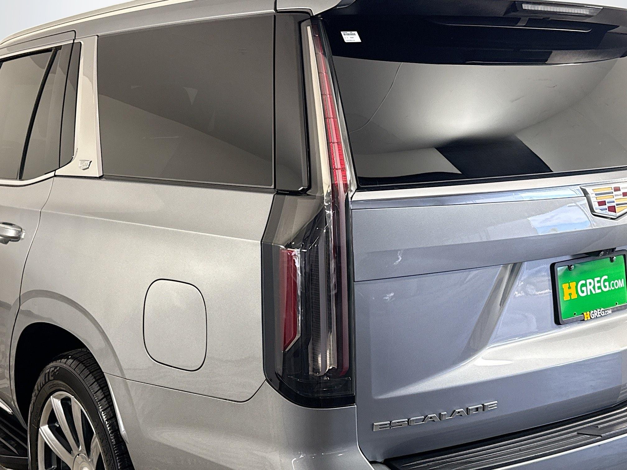 Used 2023 Cadillac Escalade Premium Luxury Platinum AWD/4WD image 36