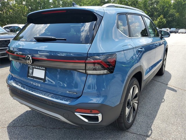 New 2025 Volkswagen Taos SE image 4