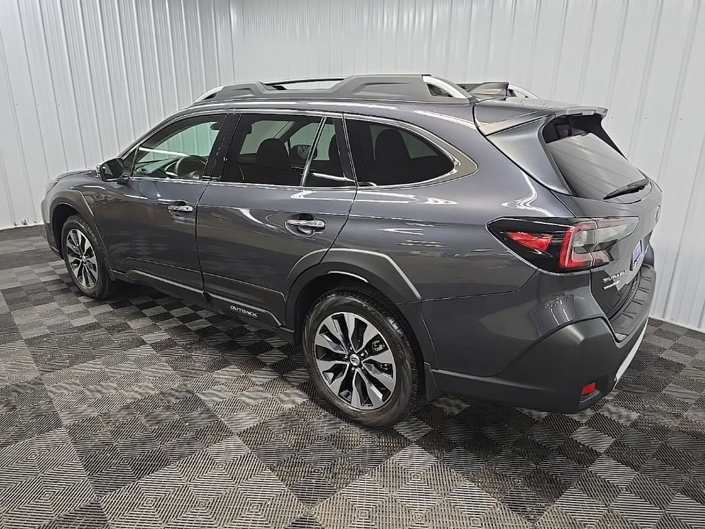 Used 2024 Subaru Outback Touring image 9