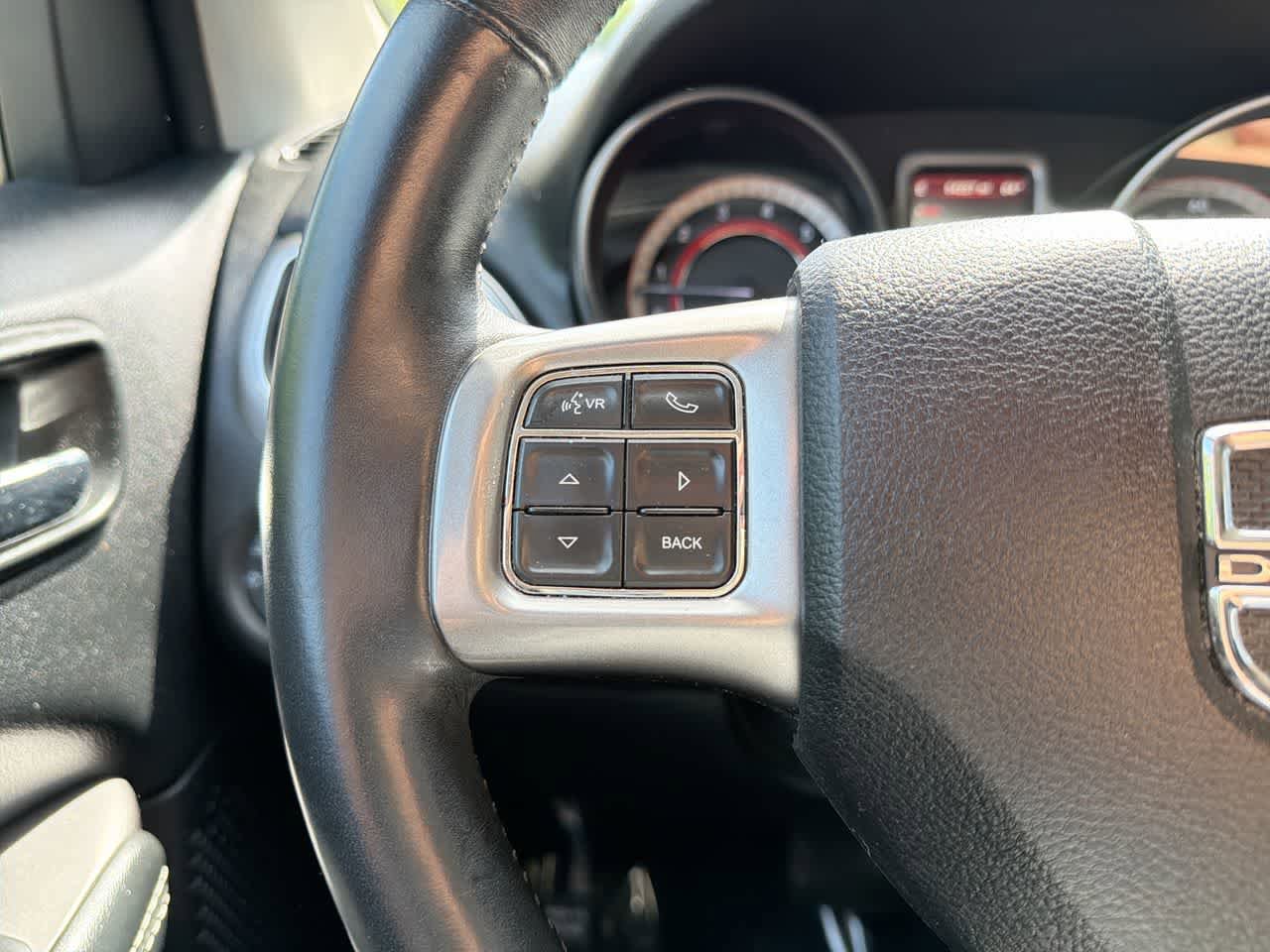 Used 2019 Dodge Journey Crossroad FWD image 29