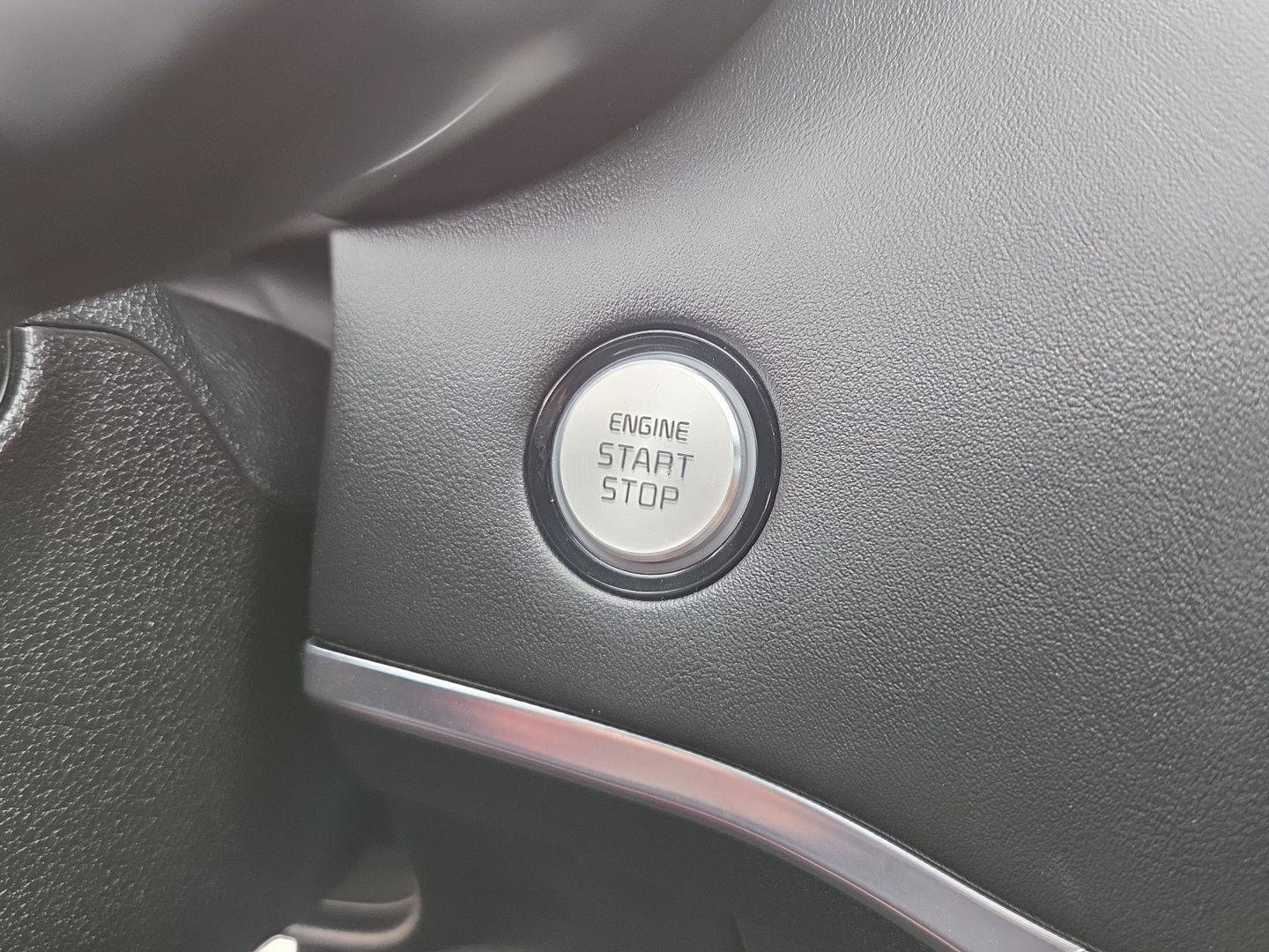 Used 2021 Kia Stinger GT1 AWD/4WD image 30