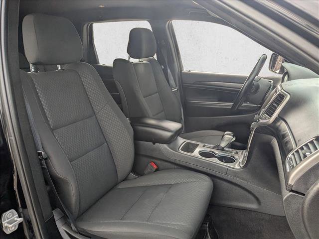 Used 2019 Jeep Grand Cherokee Laredo w/ Security & Convenience Group image 21