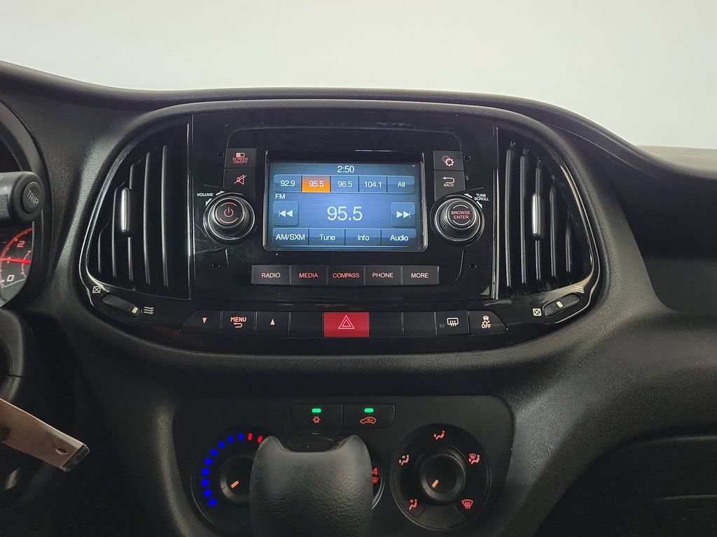 Used 2016 RAM ProMaster City Tradesman SLT FWD image 19