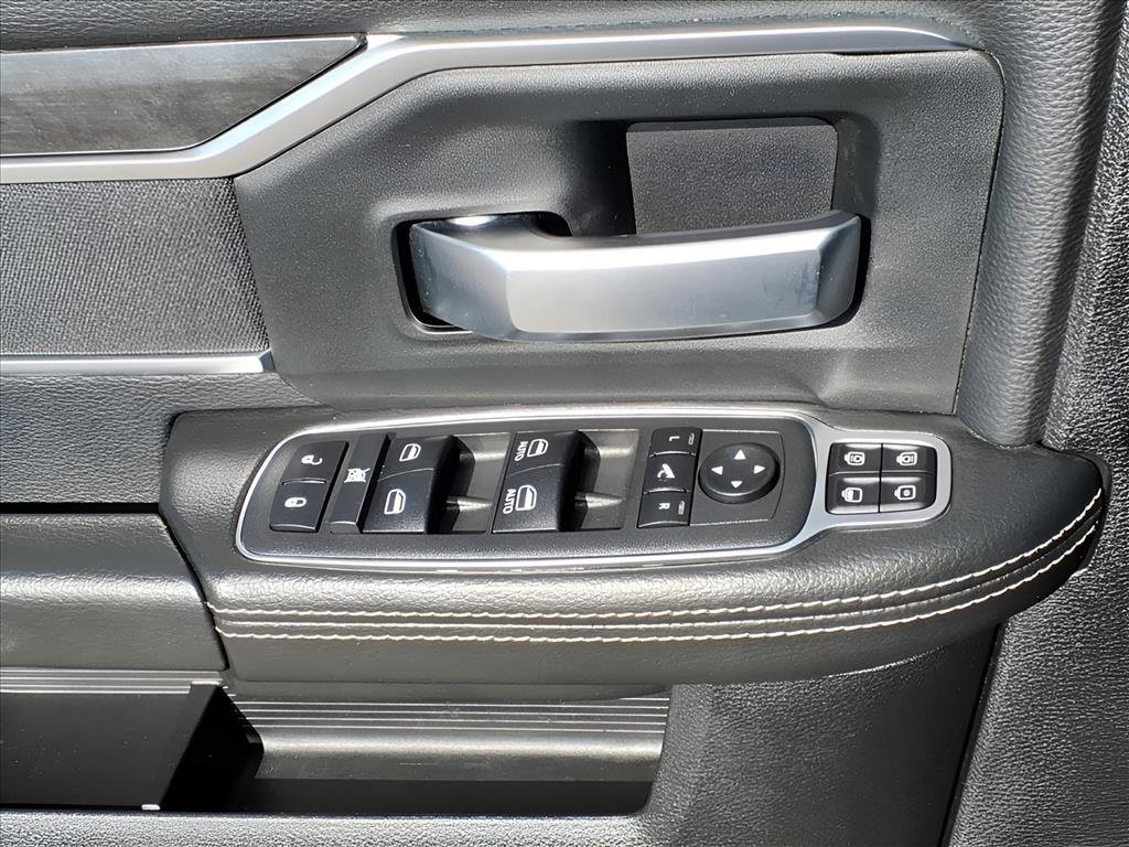 Used 2024 RAM 2500 Big Horn w/ Bed Utility Group image 12