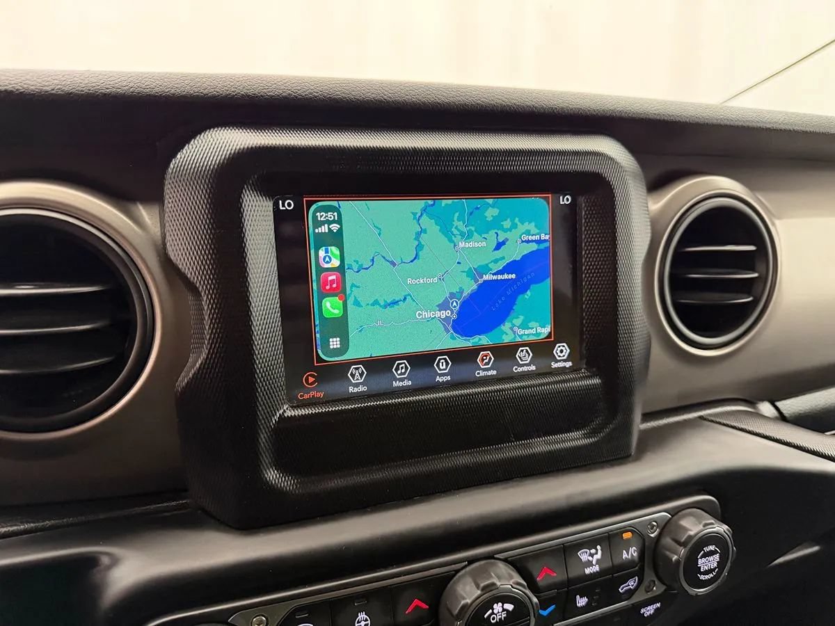Used 2021 Jeep Gladiator Sport AWD/4WD image 21