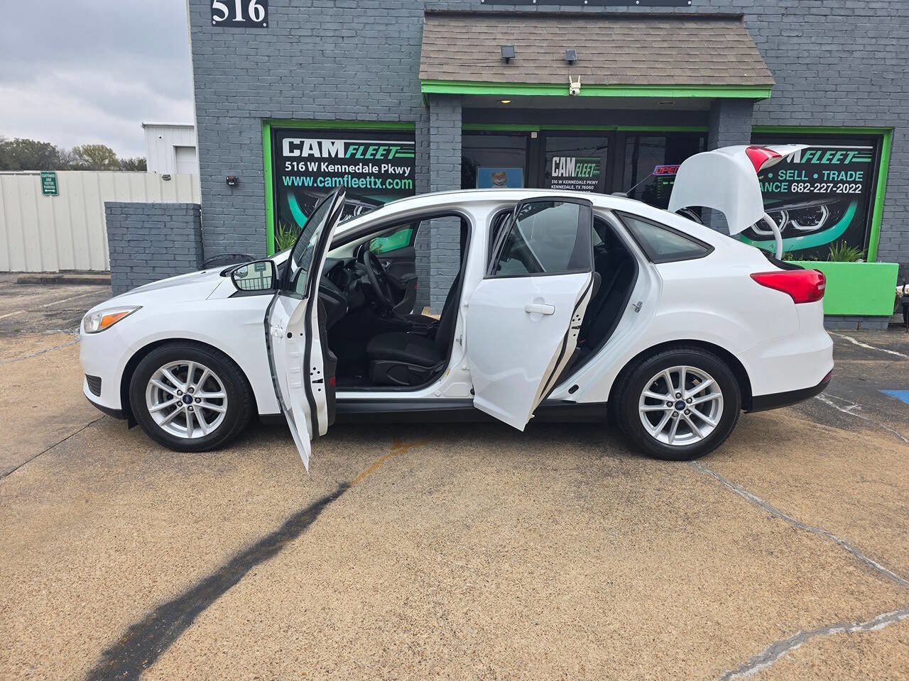 Used 2018 Ford Focus SE image 48