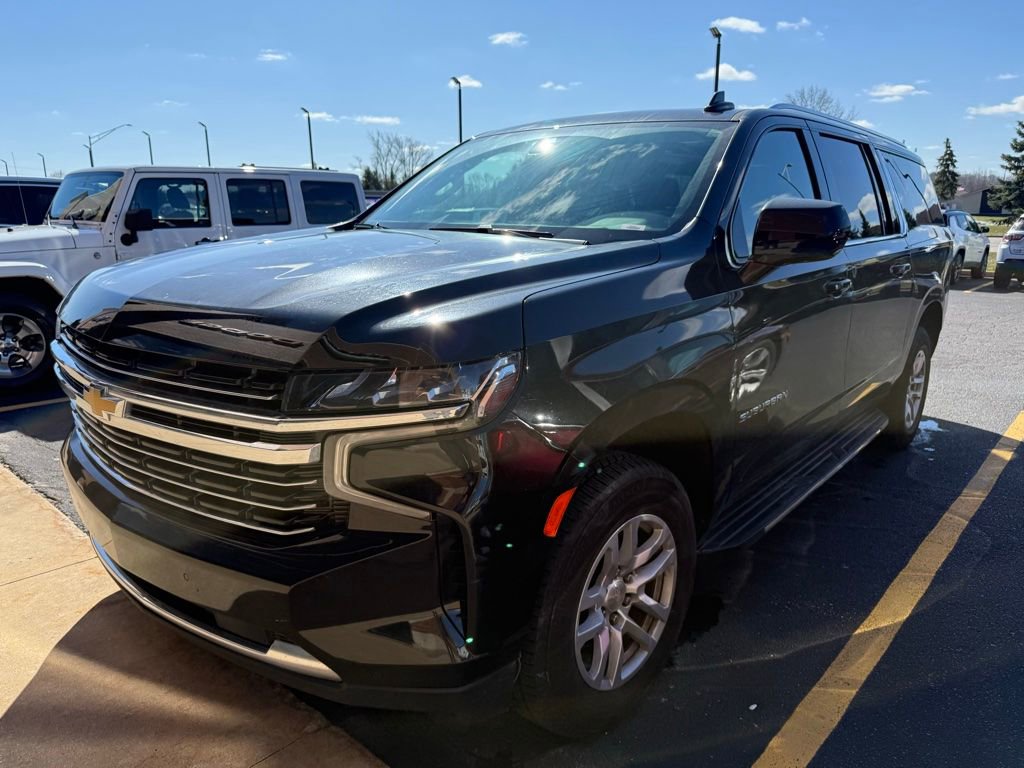 Used 2022 Chevrolet Suburban LT video 1