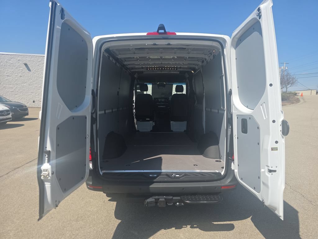 New 2026 Mercedes-Benz Sprinter 2500 image 21