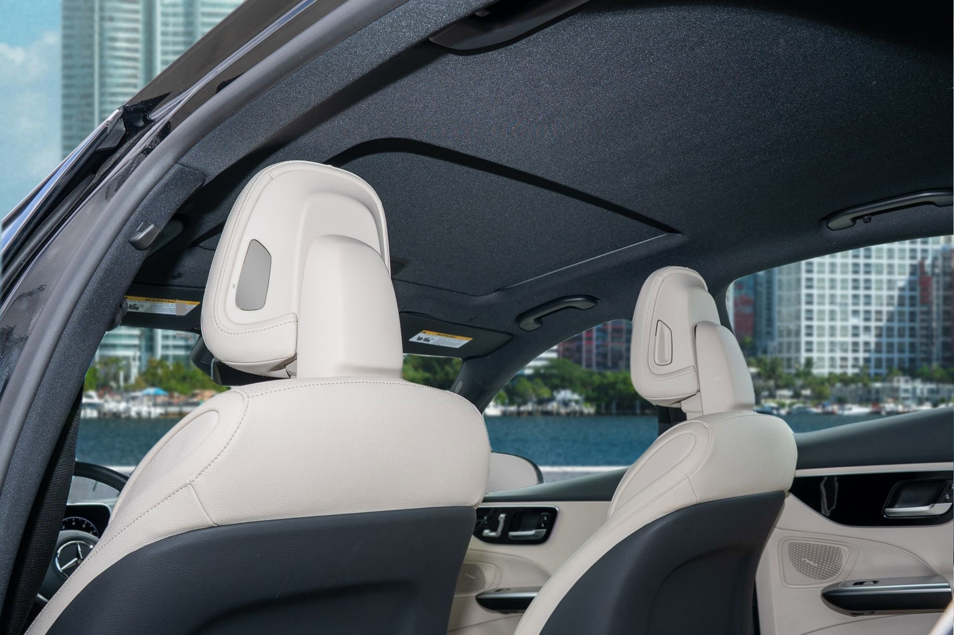 Used 2025 Mercedes-Benz C 300 4MATIC Sedan image 18