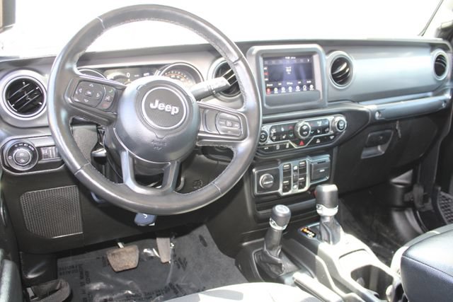 Used 2022 Jeep Gladiator Sport AWD/4WD image 16