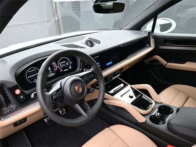 New 2025 Porsche Cayenne S image 4