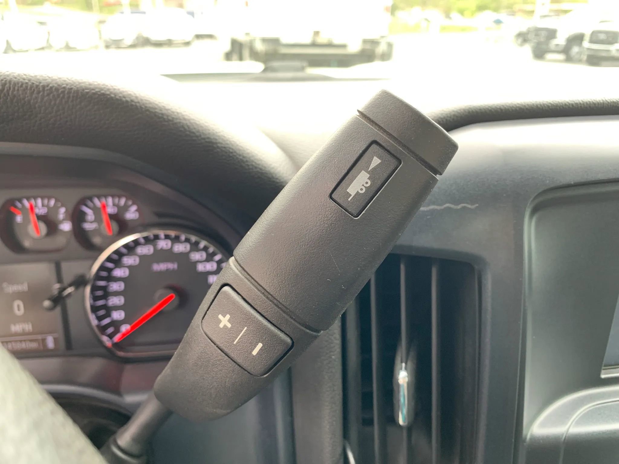 Used 2019 Chevrolet Silverado 2500 W/T AWD/4WD image 17