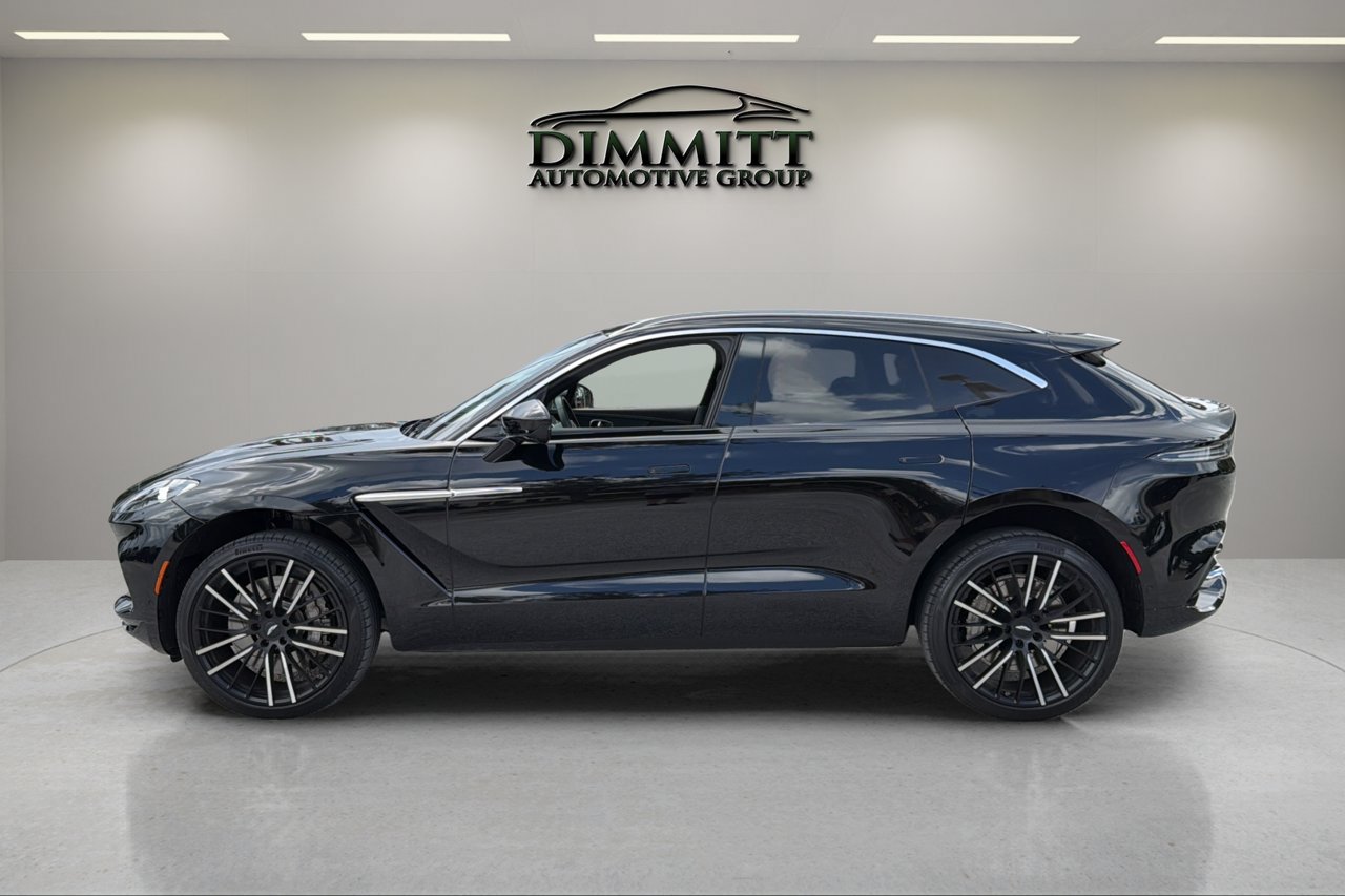 Used 2024 Aston Martin DBX AWD/4WD image 2