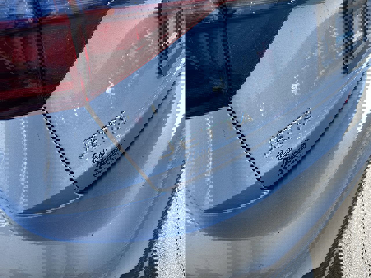 Used 2023 Volkswagen Jetta SE image 10