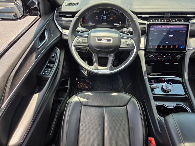 Certified 2024 Jeep Grand Cherokee L Limited w/ Luxury Tech Group II AWD/4WD image 13