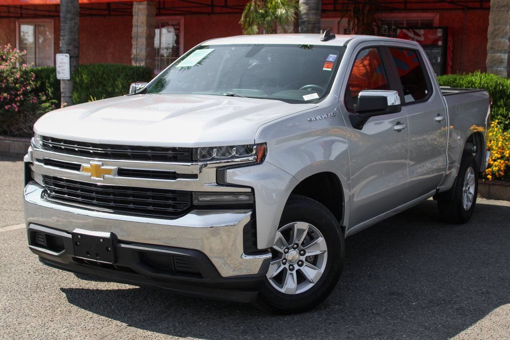 Used 2020 Chevrolet Silverado 1500 LT w/ Convenience Package RWD image 4