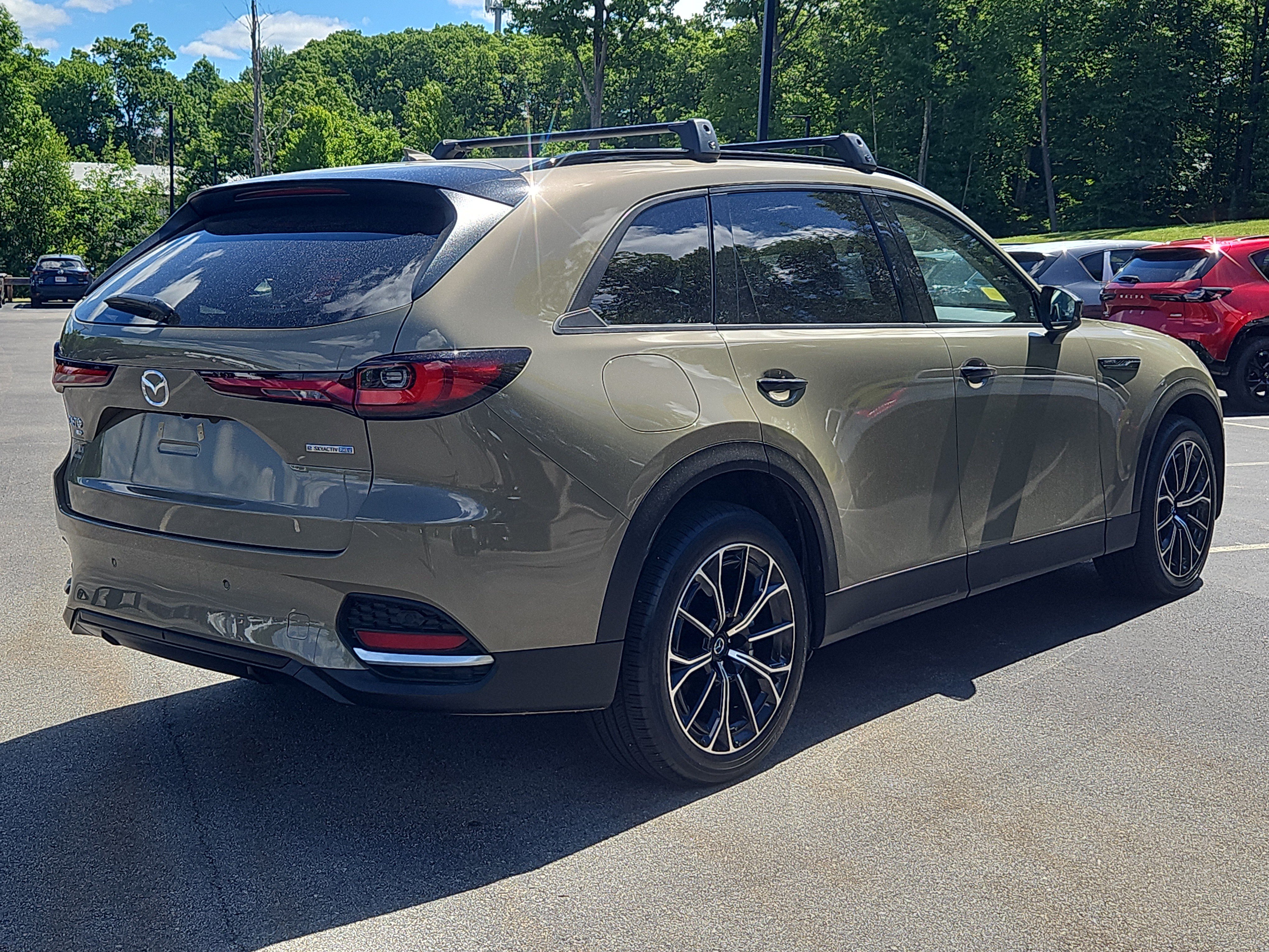 Certified 2025 MAZDA CX-70 Plug-In Hybrid w/ Premium Pkg AWD/4WD image 2