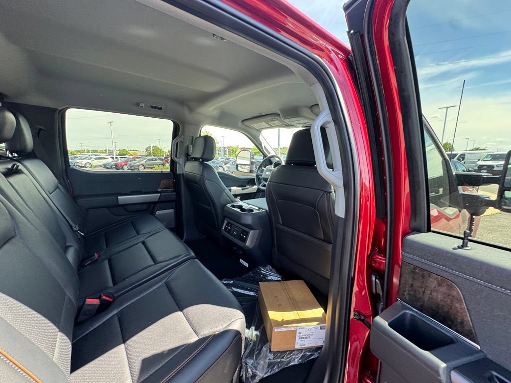 New 2026 Ford F350 Lariat w/ Black Appearance Package AWD/4WD image 18