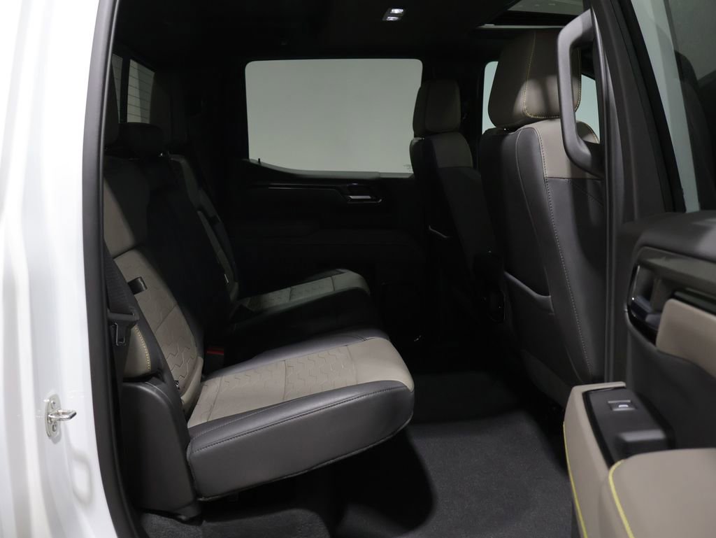 Used 2024 Chevrolet Silverado 1500 ZR2 w/ Technology Package image 21