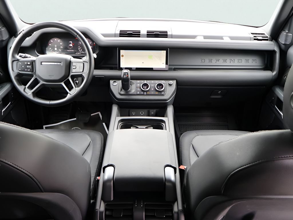 Certified 2024 Land Rover Defender 110 X-Dynamic SE AWD/4WD image 13