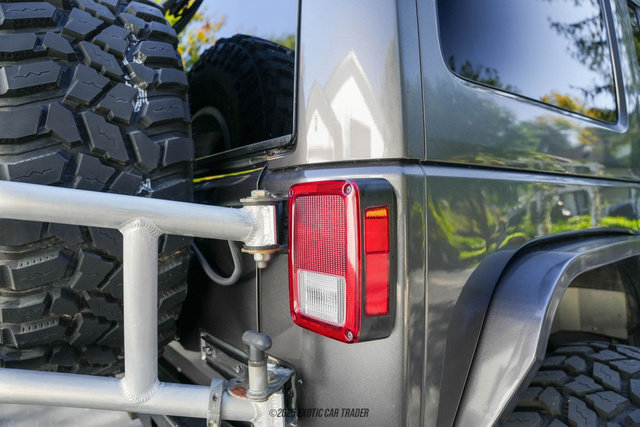 Used 2016 Jeep Wrangler Unlimited Rubicon w/ Connectivity Group image 49