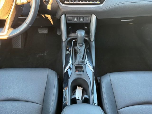 Used 2024 Toyota Corolla Cross XLE image 19