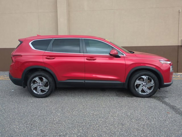 Used 2021 Hyundai Santa Fe SE image 3