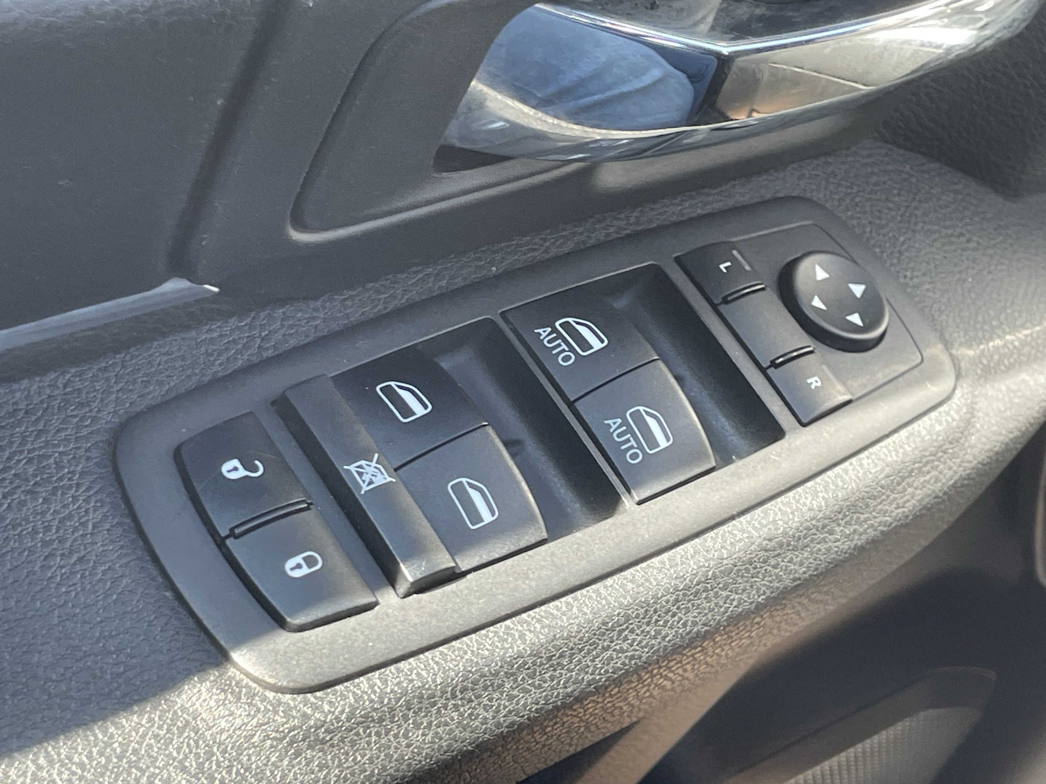 Used 2022 RAM 1500 Classic Warlock AWD/4WD image 16